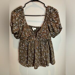 Entro Size Small, Cheetah Print Blouse, 100% Polyester